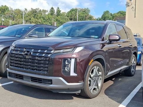Used 2024 Hyundai Palisade SEL w/ Premium Package AWD/4WD image 3