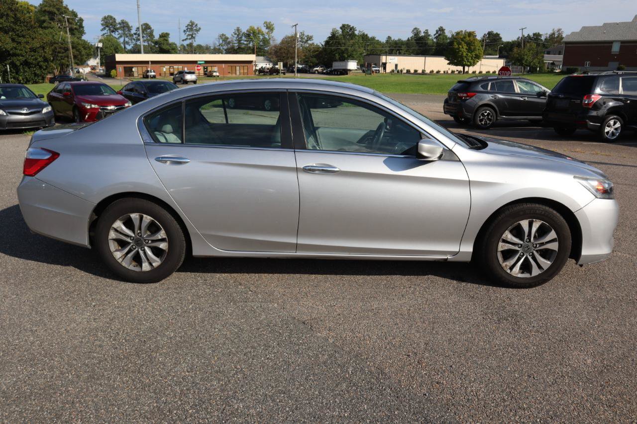 Used 2015 Honda Accord LX image 8