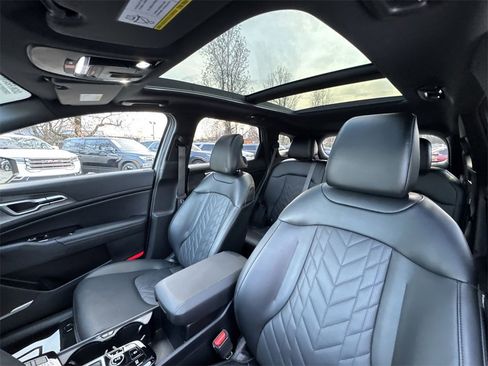 Used 2025 Kia Sportage X-Line w/ Premium Package image 22