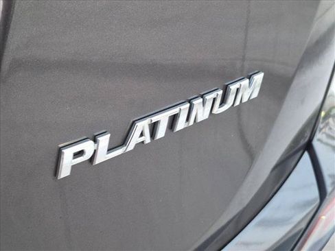 Used 2017 Toyota RAV4 Platinum FWD image 11