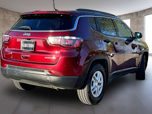 Used 2020 Jeep Compass Sport FWD image 2
