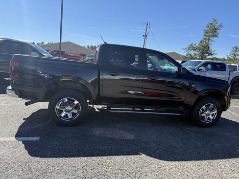 Used 2025 Ford Ranger XLT w/ Chrome Accent Package image 8