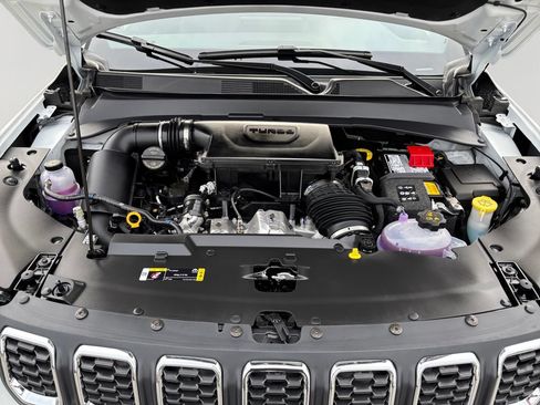 New 2026 Jeep Compass Latitude AWD/4WD image 9