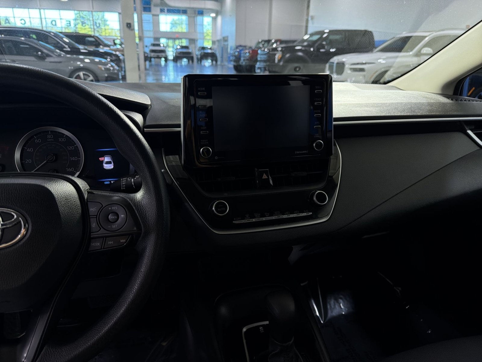 Used 2021 Toyota Corolla LE FWD image 18