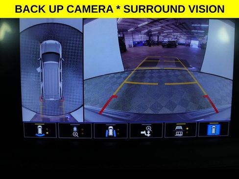 Used 2021 Chevrolet Tahoe Z71 w/ Z71 Signature Package image 8