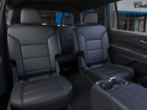 Used 2026 Chevrolet Traverse Z71 image 17