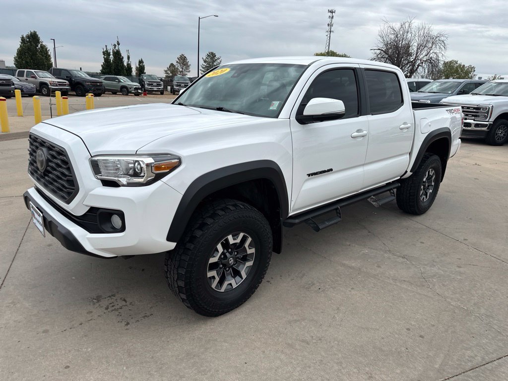 Used 2020 Toyota Tacoma TRD Off-Road w/ Advanced Technology Package AWD/4WD image 31