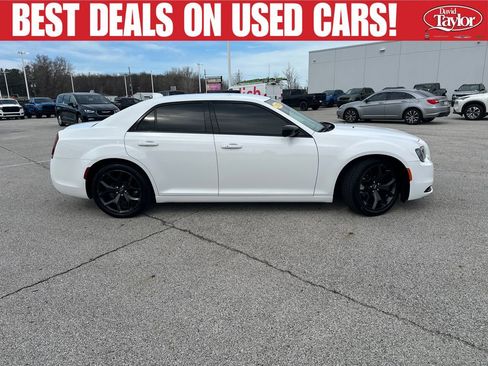 Used 2021 Chrysler 300 Touring w/ Sport Appearance Package RWD image 2