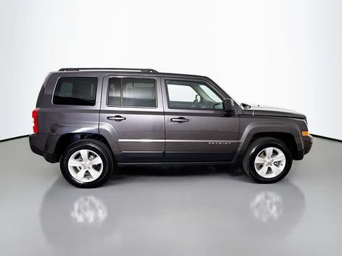 Used 2016 Jeep Patriot Sport w/ Power Value Group AWD/4WD image 9