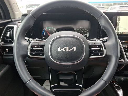 Used 2023 Kia Sorento EX AWD/4WD image 21