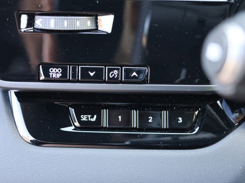 Used 2025 Lexus RX 350 Premium image 14