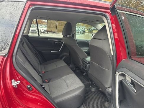 Used 2023 Toyota RAV4 XLE image 12