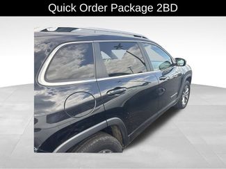 Used 2019 Jeep Cherokee Latitude Plus w/ Cold Weather Group AWD/4WD video 2