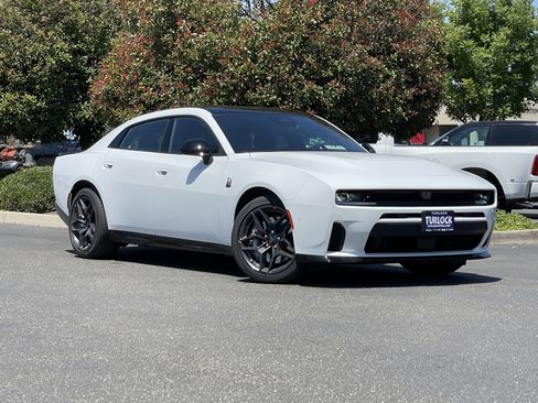 New 2026 Dodge Charger GT w/ Blacktop Package AWD/4WD image 2