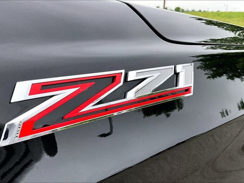 Used 2021 Chevrolet Tahoe Z71 AWD/4WD image 34