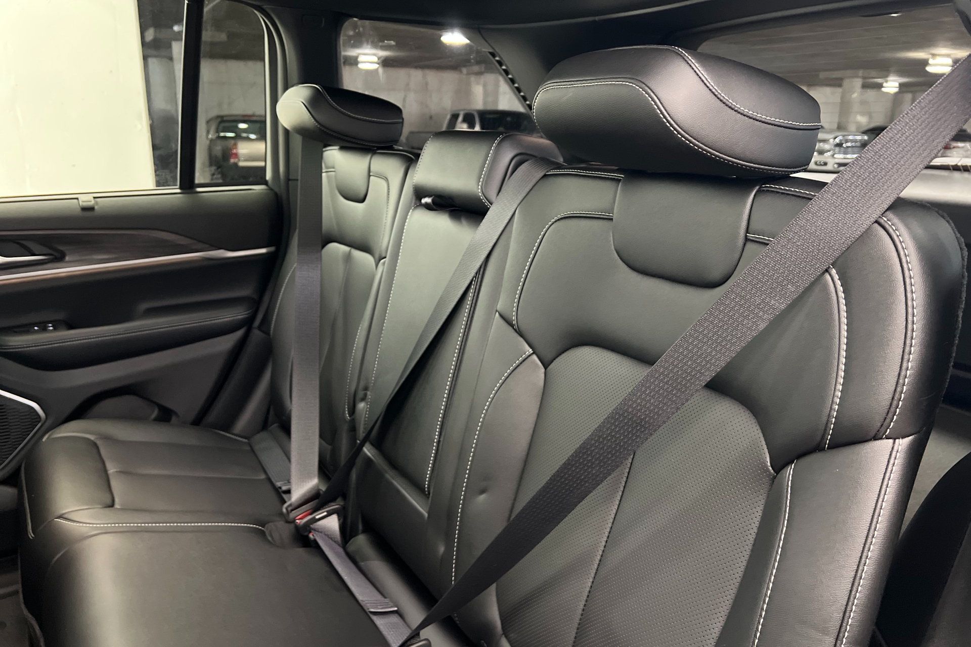 New 2024 Jeep Grand Cherokee Limited 4xe w/ Luxury Tech Group II AWD/4WD image 20