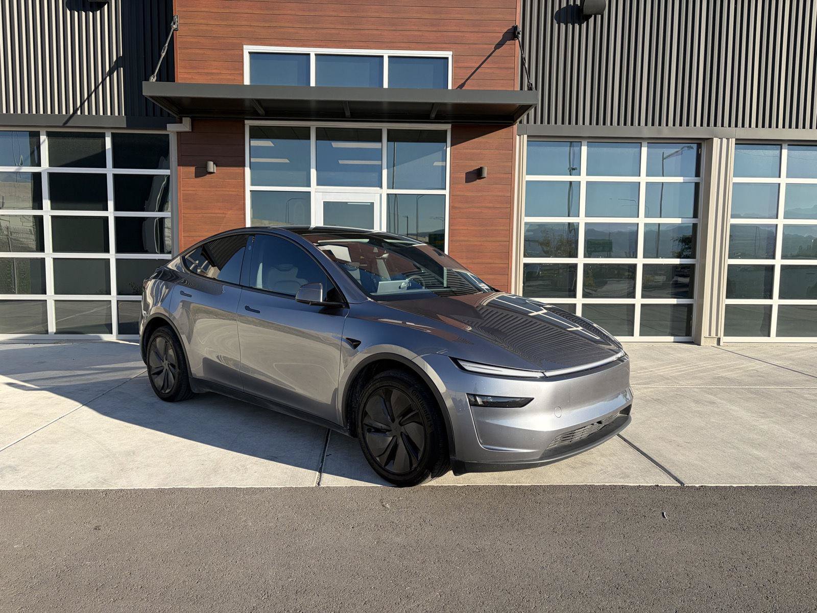 Used 2026 Tesla Model Y AWD image 2