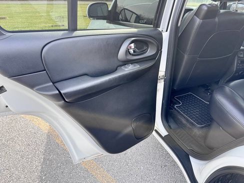Used 2007 Chevrolet TrailBlazer SS AWD/4WD image 6