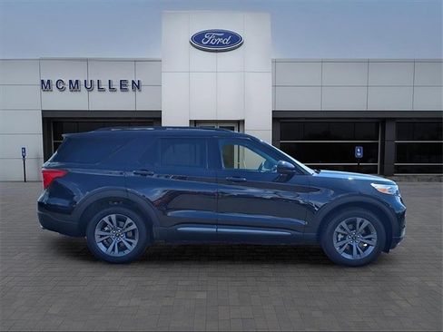 Certified 2024 Ford Explorer XLT w/ Equipment Group 202A image 6