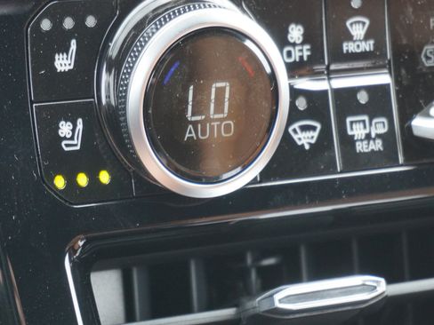 New 2026 Toyota Highlander Platinum AWD/4WD image 27