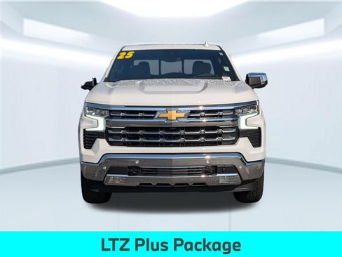 Used 2025 Chevrolet Silverado 1500 LTZ w/ LTZ Premium Package AWD/4WD image 11