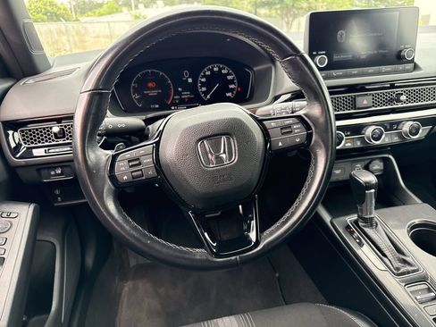 Used 2023 Honda Civic Sport image 11