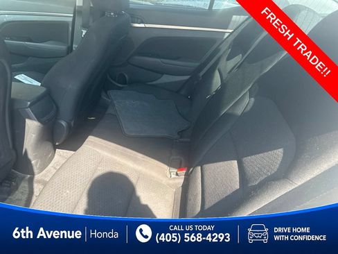 Used 2020 Hyundai Elantra SEL w/ Cargo Package (C1) FWD image 4