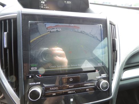 Used 2020 Subaru Forester Limited w/ Popular Package #3 image 11