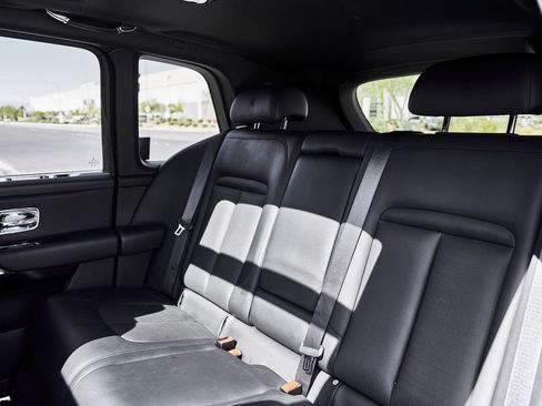 Used 2020 Rolls-Royce Cullinan AWD/4WD image 48
