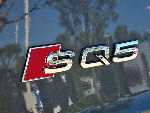 Used 2021 Audi SQ5 Premium w/ Convenience Package AWD/4WD image 31