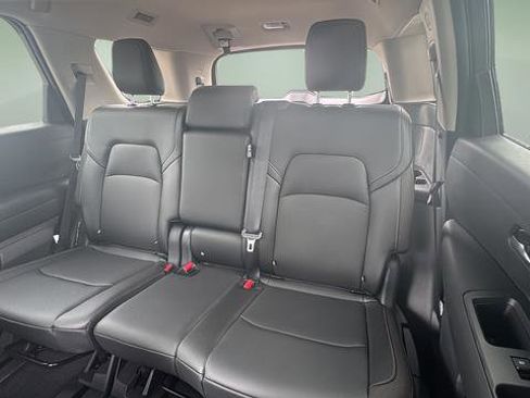 New 2026 Nissan Pathfinder SL AWD/4WD image 31