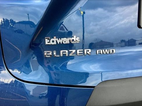 Used 2023 Chevrolet Blazer LT AWD/4WD image 23