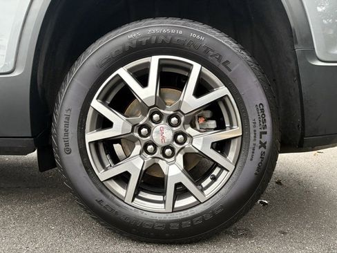 Used 2020 GMC Acadia SLE w/ Driver Convenience Package image 15