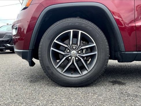 Used 2018 Jeep Grand Cherokee Limited image 8