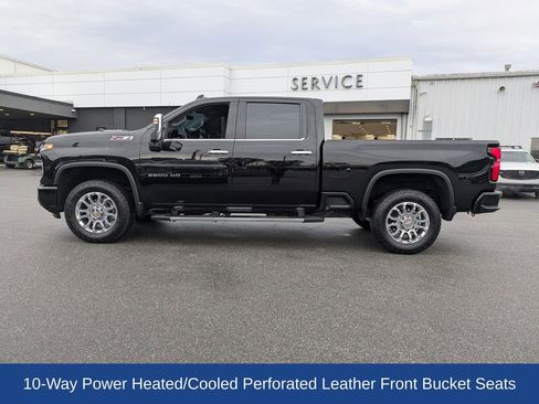Used 2024 Chevrolet Silverado 2500 LTZ w/ LTZ Plus Package image 7