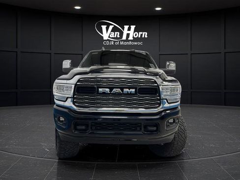 Used 2023 RAM 2500 Limited AWD/4WD image 2
