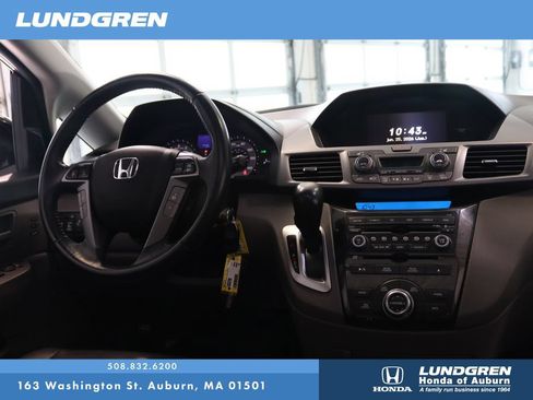 Used 2012 Honda Odyssey Touring image 6