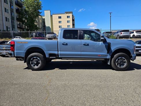 Used 2023 Ford F350 Lariat w/ Lariat Ultimate Package AWD/4WD image 9
