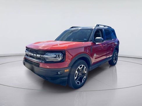 Used 2024 Ford Bronco Sport Outer Banks w/ Tech Package AWD/4WD image 9
