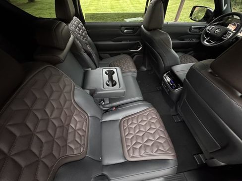 New 2026 Nissan Armada Platinum AWD/4WD image 33