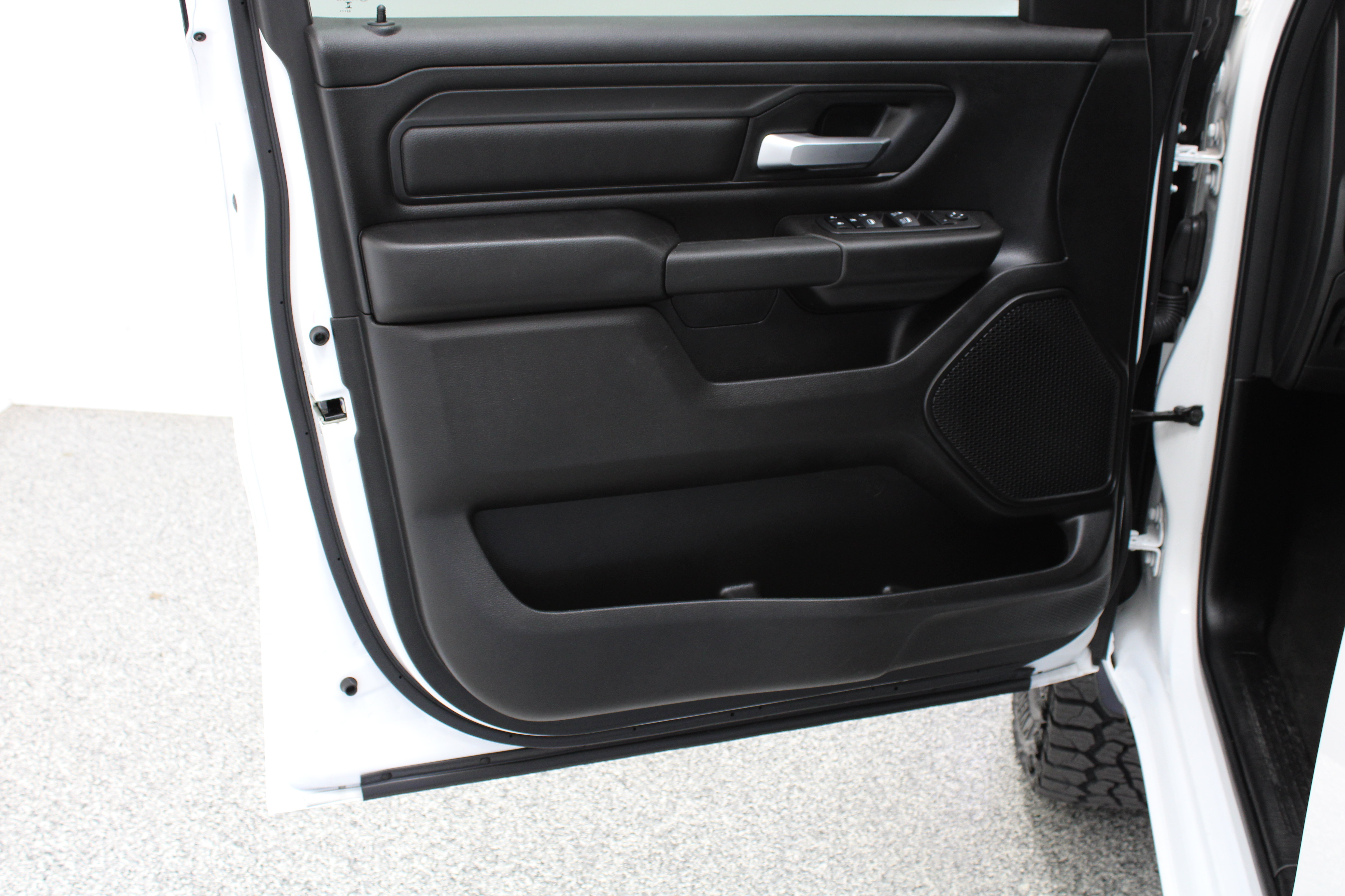Used 2024 RAM 1500 Tradesman w/ Night Edition AWD/4WD image 13