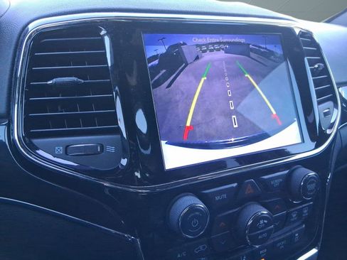 Used 2019 Jeep Grand Cherokee Overland image 27