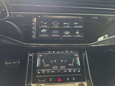 Used 2020 Audi SQ7 Prestige w/ Prestige Package AWD/4WD image 23
