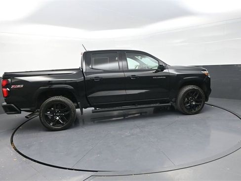 Used 2025 Chevrolet Colorado Z71 w/ Technology Package image 8