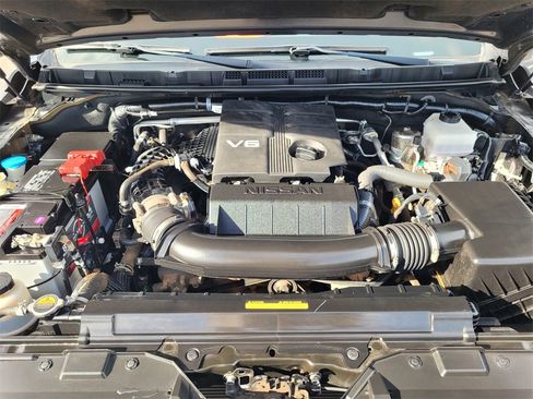 Used 2023 Nissan Frontier SV image 27