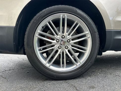 Used 2019 Lincoln MKT AWD image 18