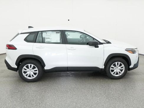 New 2026 Toyota Corolla Cross L image 11