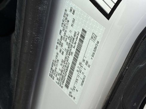 Used 2023 Ford Transit 350 XLT image 19