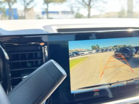 Used 2025 GMC Sierra 1500 SLT image 27