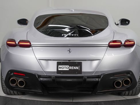 Used 2021 Ferrari Roma image 21